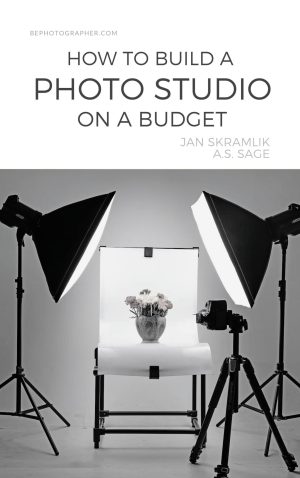 SKRAMLIK & SAGE Photo by VARAN NM